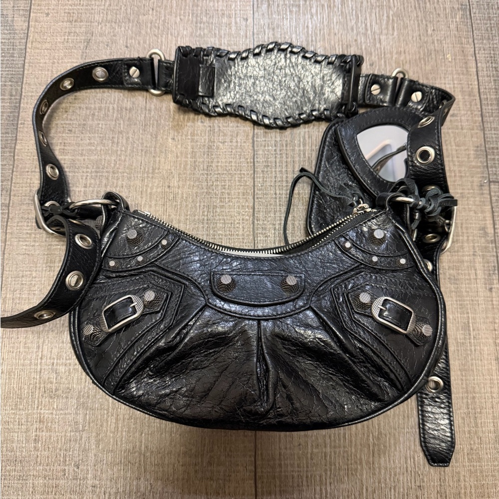 Balenciaga Black ‘Le Cagole XS‘ Leather Shoulder Bag - Picture 15 of 17